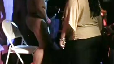 My Family Pies: Freya Parker sexfilmer med äldre kvinnor och Haley Spades använder duschdraperiet som glanshål på porr HD