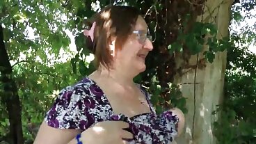 BLACKEDRAW Busty Blonde MILF Sophia West älskar att deepthroat enorma nakna tjejer xxx BBC på PorrHD