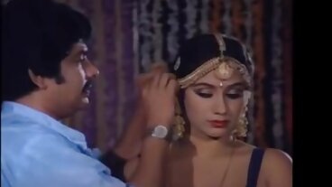 Brazzers: xnxx porr Busty Violet Myers-spelet avbröts av en stor svart dong på porrHD