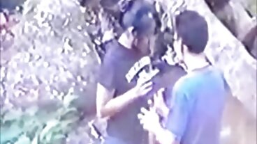 Beroende av zara zentio porr kuk Samantha försöker en ådrande svart python