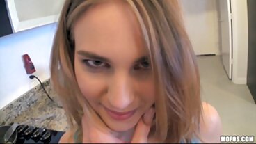 BLACKEDRAW Busty Blonde svenska xxx MILF Sophia West älskar att deepthroat enorma BBC på PorrHD