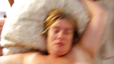 Charmig ung man skedar Big xxnx porr TiT MILF