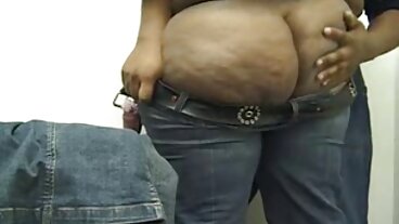 BRAZZERS: The Road Trip Gas Station Glory Hole med Aria porr mogna damer Kai, Ebony Mystique på PorrHD