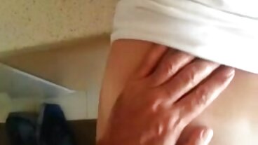 MILF Alexis xxxporr Fawx saknar Old Jawbreakers