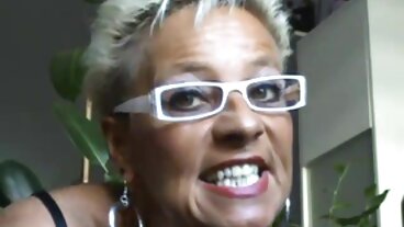 Petite Teen Courtesan Pinky svensk xxnx Breeze Rides the D