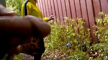 Vispad grädde till hennes meloner xxx kvinnor