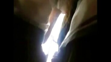 Blond tonåring fri pornografi längtar efter en stor svart kuk