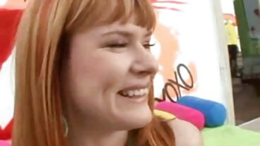 Busty mamma hjälper styvdotter under nennefriisk porr porr audition